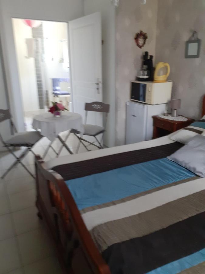 La salamandre, Chambre d'hôtes Etaules  Extérieur photo